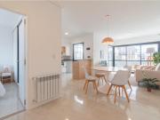 VENTA Semipiso 2 ambientes con balcón en edificio...