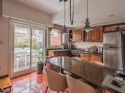 VENTA SEMIPISO Triplex 5 Ambientes, terraza propia