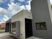 VENTA TEJAS CUATRO CASA A ESTRENAR 3 DORMITORIOS