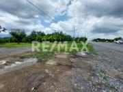 Venta Terreno Comercial con locales en Carretera...