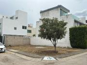 VENTA TERRENO EN ESQUINA SANTILLANA ZONA SOLARES
