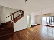 VENTA TRIPLEX DE 125,50m² totales, 4 AMBIENTES CON PATIO...