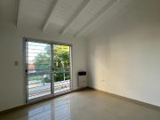 VENTA TRIPLEX TOTALMENTE REMODELADO / ALBERDI