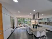 Venta Urb. Country Club, Caracas