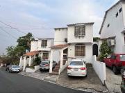 Venta, Urb. Mirador del Norte amplia casa con hermosa...
