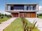 Venta/Alquiler Casa 4 Dormitorios en La Volanta, Pilará