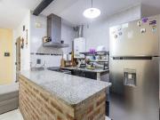 VENTA/PERMUTA Casa 2 departamentos Patio y terraza...