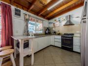 VENTA/PERMUTA Casa 2 dormitorios, jardín y piscina...