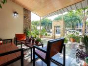 VENTA/PERMUTA Casa de 3 dormitorios con cochera. Parque...