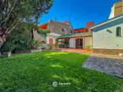 VENTA | PERMUTA Casa de 4 dormitorios, piscina jardin y...