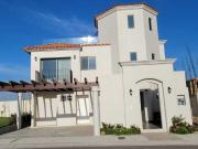 VENTA/TRASPASO DE CASA EN CONSTRUCCION EN PUNTA AZUL,...
