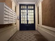 Vente Appartement 1 pièce 10.6 m2 Paris 18ème
