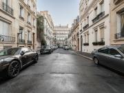 Vente Appartement 2 pièces 68.87 m2 Paris 16ème