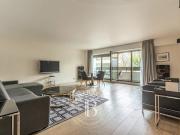 Vente Appartement 2 pièces 70.05 m2 Paris 16ème