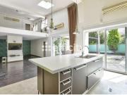 Vente Appartement 3 pièces 147.16 m2 Neuilly Plaisance