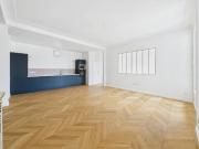 Vente Appartement 4 pièces 106.8 m2 Paris 18ème
