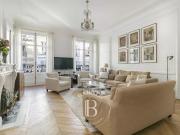 Vente Appartement 4 pièces 125.65 m2 Paris 17ème