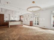 Vente Appartement 4 pièces 166 m2 Paris 8ème