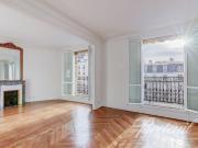 Vente Appartement 4 pièces 76.02 m2 Paris 17ème
