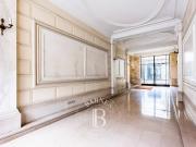 Vente Appartement 4 pièces 80.7 m2 Paris 8ème