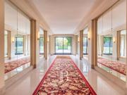 Vente Appartement 5 pièces 163.55 m2 Paris 16ème