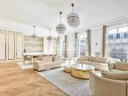 Vente Appartement 5 pièces 196.72 m2 Paris 8ème