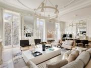 Vente Appartement 5 pièces 216 m2 Paris 8ème
