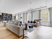 Vente Appartement 5 pièces 239.17 m2 Paris 17ème