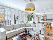Vente Appartement 6 pièces 124.09 m2 Paris 10ème