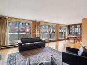 Vente Appartement 6 pièces 151.04 m2 Paris 16ème