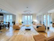 Vente Appartement 6 pièces 156.7 m2 Paris 17ème