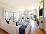 Vente Appartement 6 pièces 196.72 m2 Paris 17ème
