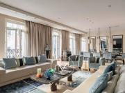Vente Appartement 6 pièces 208.93 m2 Paris 8ème