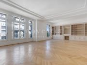 Vente Appartement 6 pièces 235.55 m2 Paris 16ème