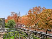 Vente Appartement 6 pièces 239.77 m2 Paris 16ème