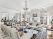 Vente Appartement 6 pièces 242.97 m2 Paris 16ème