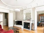 Vente Appartement 7 pièces 159.6 m2 Paris 17ème