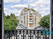Vente Appartement 7 pièces 216.79 m2 Paris 16ème