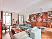 Vente Appartement 7 pièces 226.39 m2 Paris 20ème