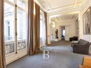 Vente Appartement 8 pièces 351.24 m2 Paris 8ème