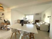 Vente bel appartement rénové de 3 pièces centre ville à pied