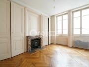 Vente bureau Lyon 6 proche métro et bus