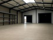 Vente Bureaux 10 pièces 1600 m2 Cosnes et Romain