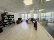 Vente Bureaux 1 pièce 95.68 m2 Le Raincy
