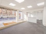 Vente Bureaux 6 pièces 148.72 m2 Paris 12ème