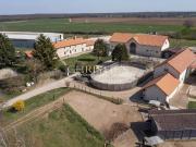 Vente domaine équestre près de Poitiers 250m² Poitiers
