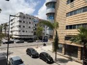 Vente d'un bel appartement à Agdal. 3 grandes...