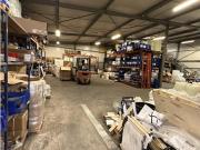 Vente entrepôt L'Isle Jourdain 45 min de Toulouse