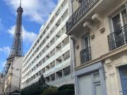 Vente F2 au dernier étage d'un immeuble historique !...