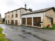 Vente Fond de commerce 207.5 m2 Saint Laurent de Céris